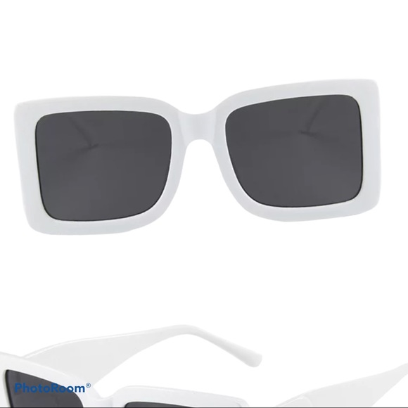 White B Logo Fashion oversized sunglasses - Picture 3 of 5